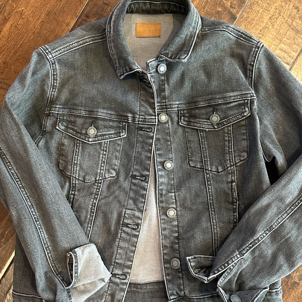 Judy Blue - Charcoal Grey Denim Jacket Medium Faded Black